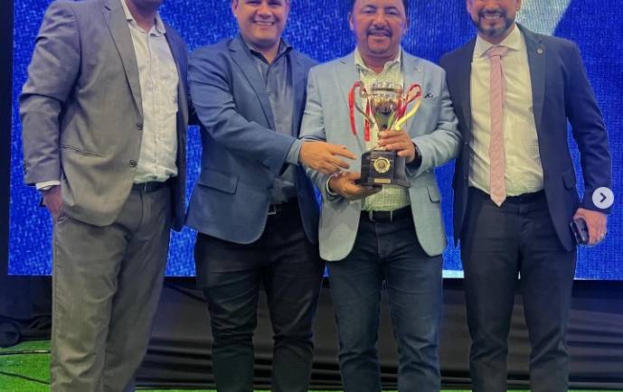A Juazeirense ganhou o troféu como a equipe mais disciplinada do campeonato Baiano 2024.