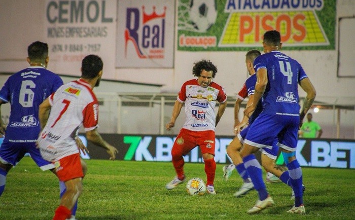 Com time misto Juazeirense empata com o Confiança na despedida da Copa do Nordeste