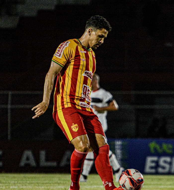 Juazeirense vence o Atlético fora de casa e entra no G-4 do Baianão