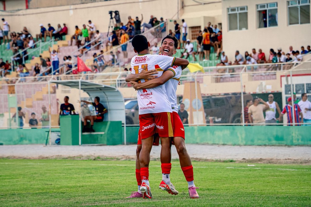 Após golear o Itabaiana, Juazeirense assume liderança do grupo B na Copa do Nordeste
