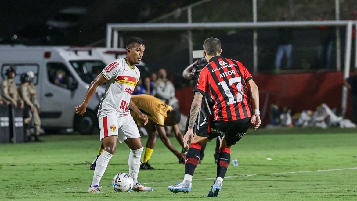 Copa do Nordeste: Juazeirense perde para o Vitória, mas segue na liderança do Grupo B